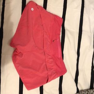 lululemon speed shorts size 4 (hot pink)
